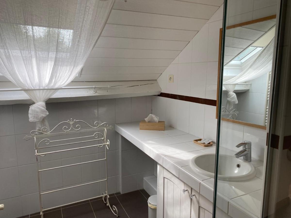 La Thebauderie Hotel Montfort l'Amaury Bagian luar foto
